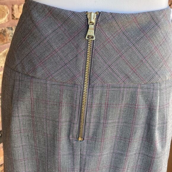 Gray Plaid Women's Skirt - Picture 3 of 7